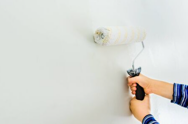 Choosing the Best Adhesive for Your Wallpaper